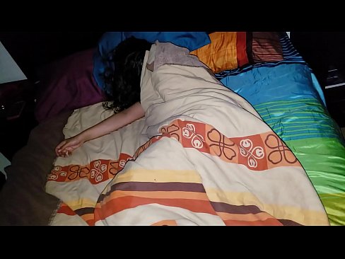 ❤️ Kasupoeg sõimab oma noort kasuema, kui ta magab. ❤ Pornovideo at us ❌❤